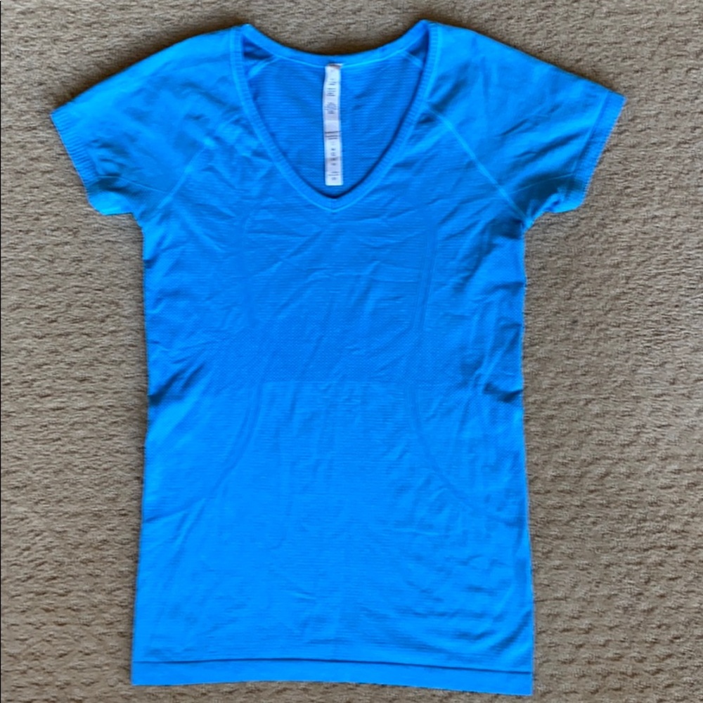 Lululemon Running Tee Sz 8 Ex cond Ret $50